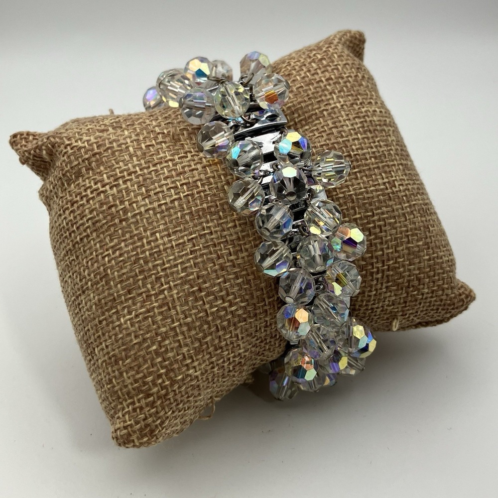 Vintage Aurora Borealis Beaded Stretch Bracelet / Expanding Band /‎ Silver Tone